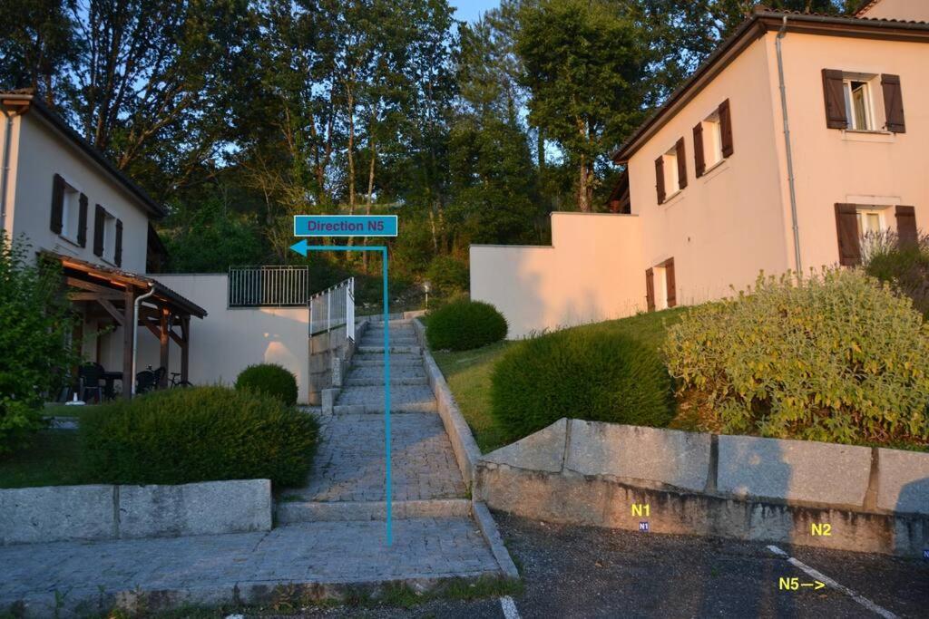 Le N5 Des Hauts De Sarlat Apt Duplex Clim, Piscine, Parking Exteriör bild